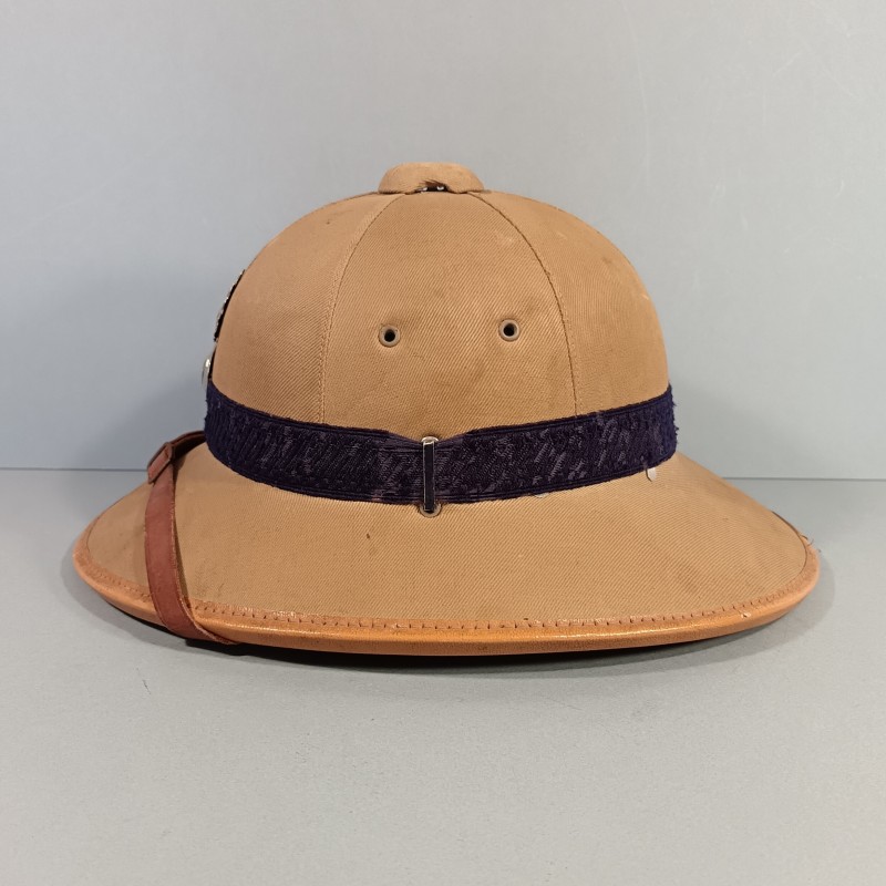 CASQUE COLONIAL GENDARMERIE MODELE 1931 FABRICATION ANNEES 1950 GRENADE ARGENTEE GENDARMERIE COLONIALE